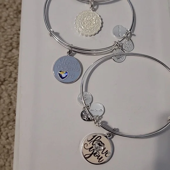 3 piece set - Picture 2 of 2